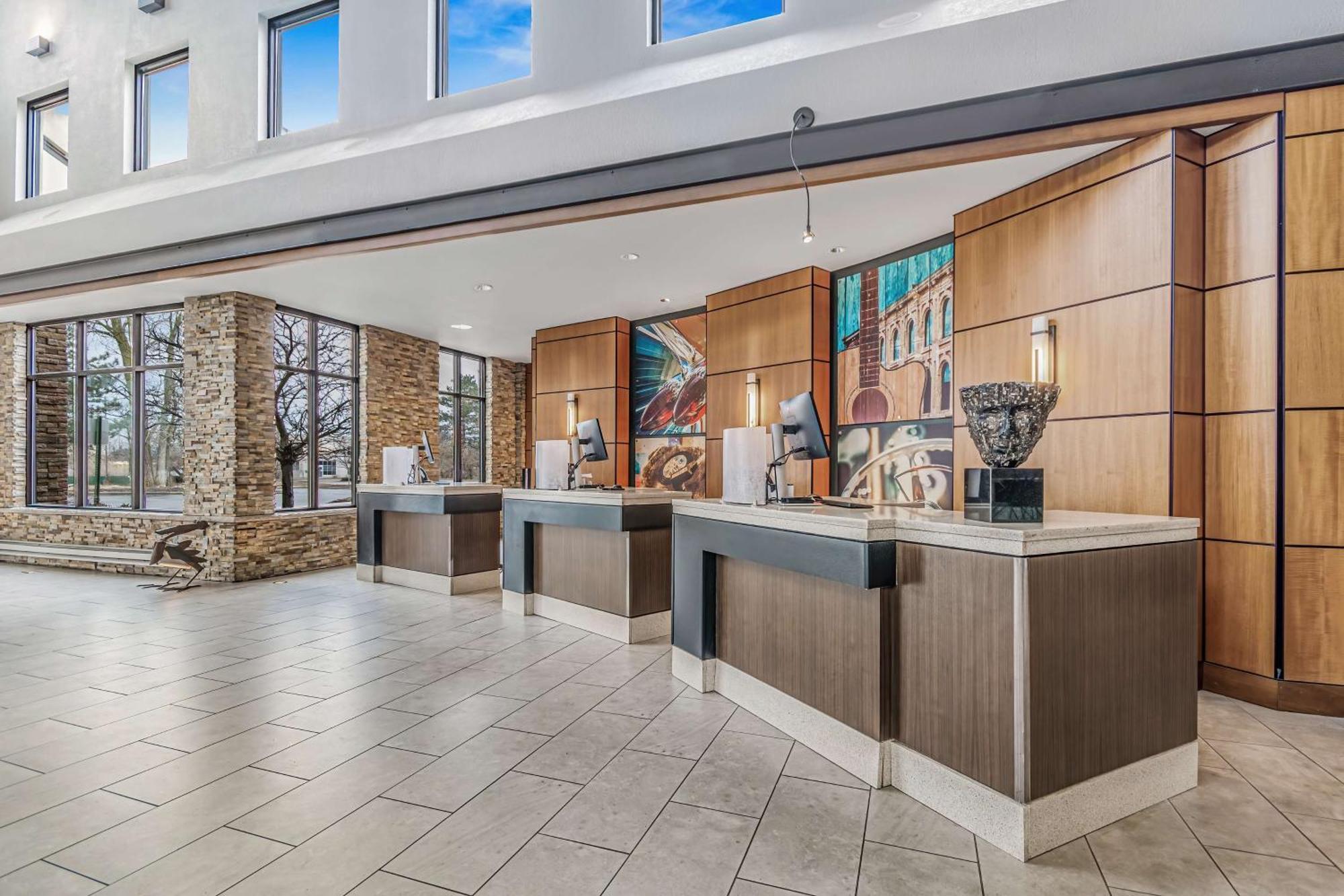 Embassy Suites By Hilton Detroit Metro Airport Romulus Esterno foto